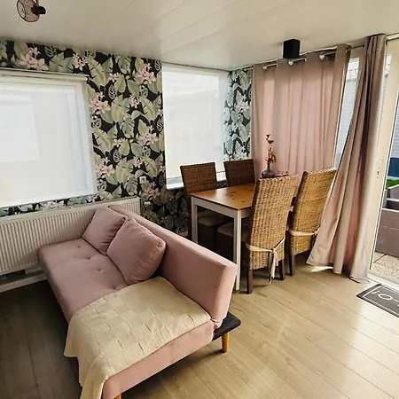 Cosy66 Chalet